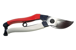 Okatsune Medium Japanese Bypass Secateurs 103